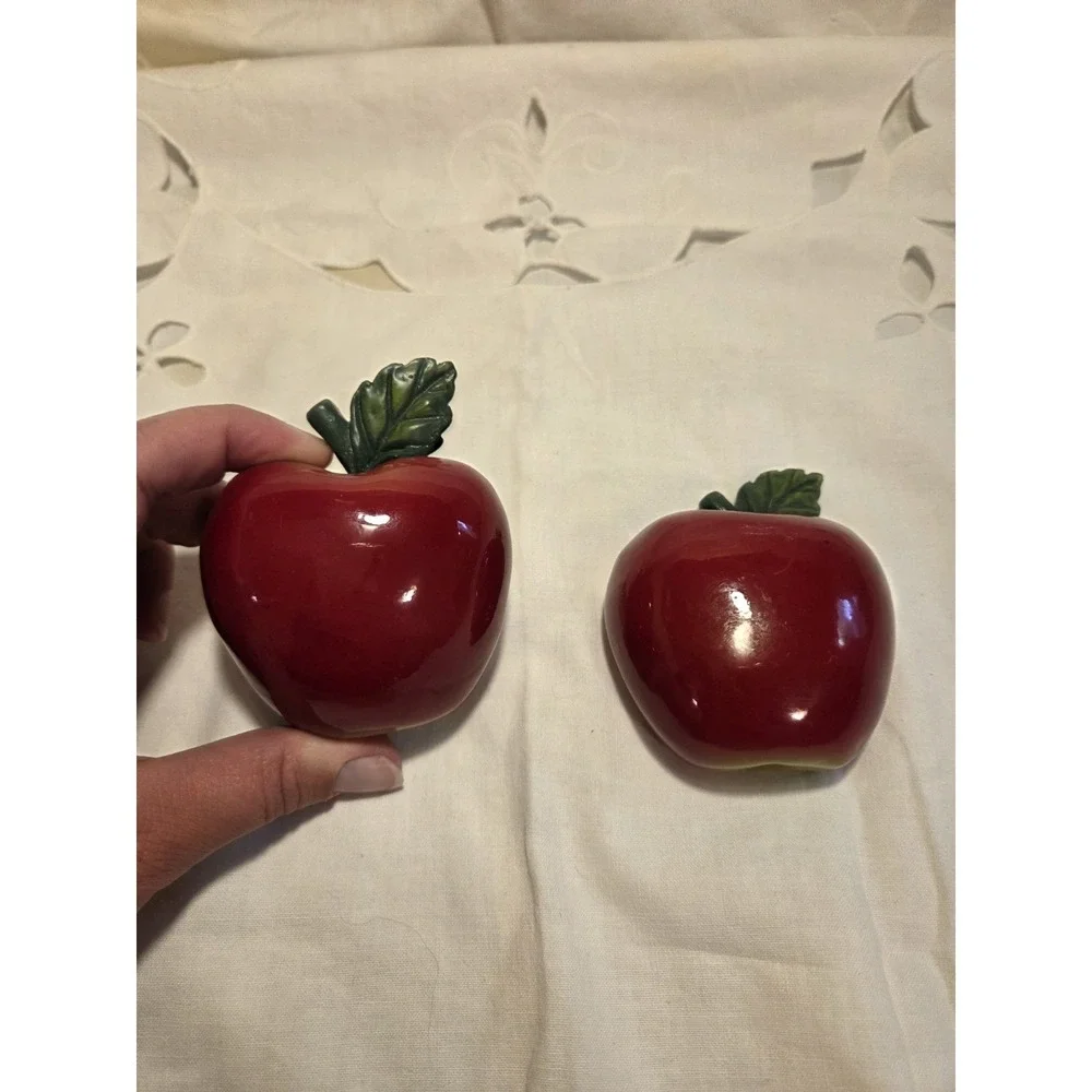 Vintage Ceramic Apple Glossy Finish Wall Hangers